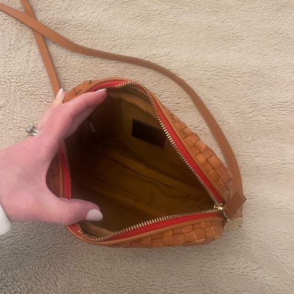 Clare V. Midi Sac woven checker crossbody bag - Picture 3 of 6